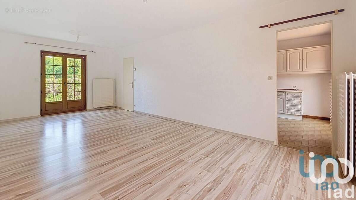 Photo 3 - Maison à ROMILLY-SUR-SEINE