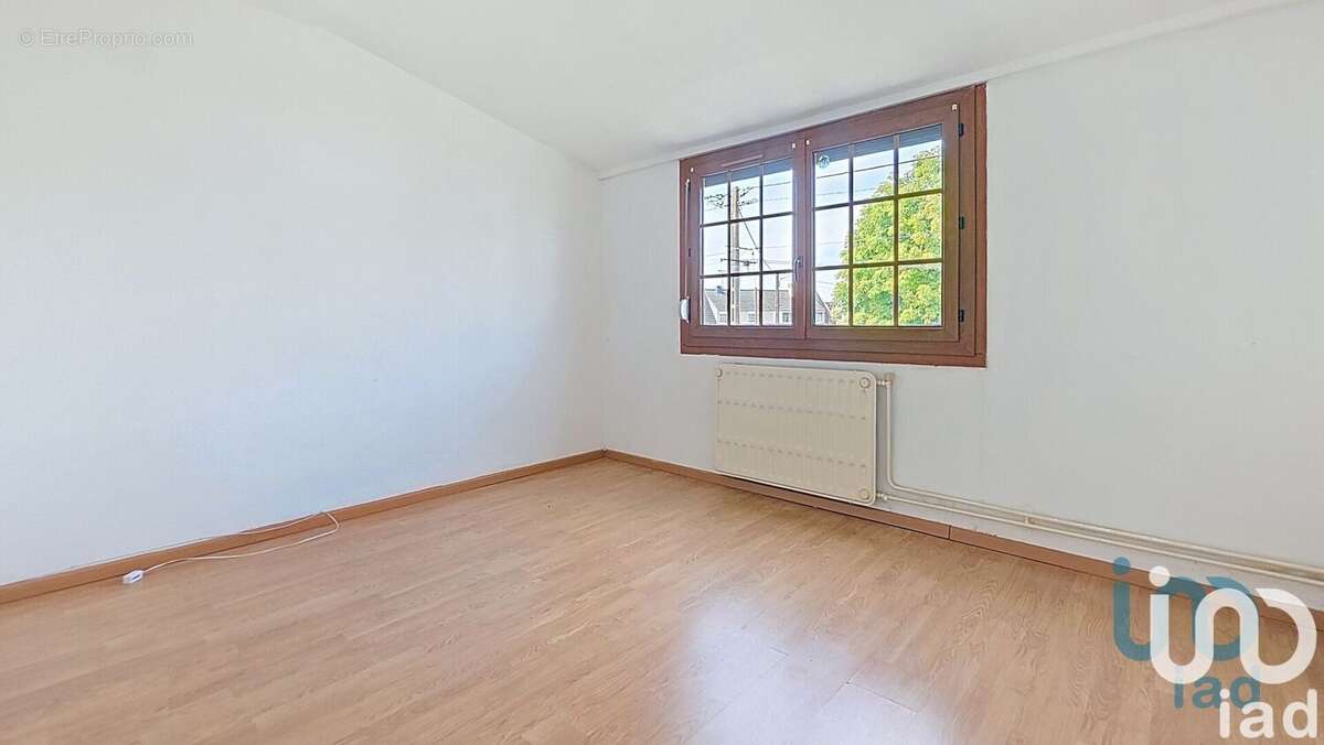 Photo 8 - Maison à ROMILLY-SUR-SEINE