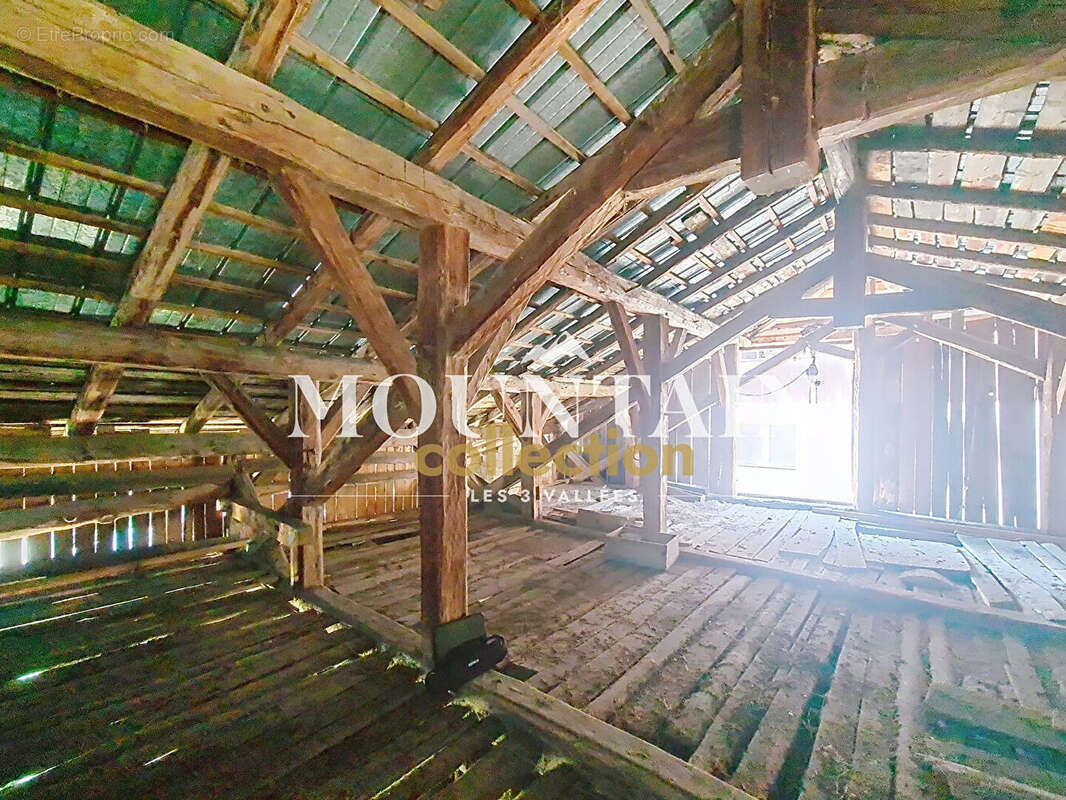 Maison à SAINT-JEAN-DE-BELLEVILLE