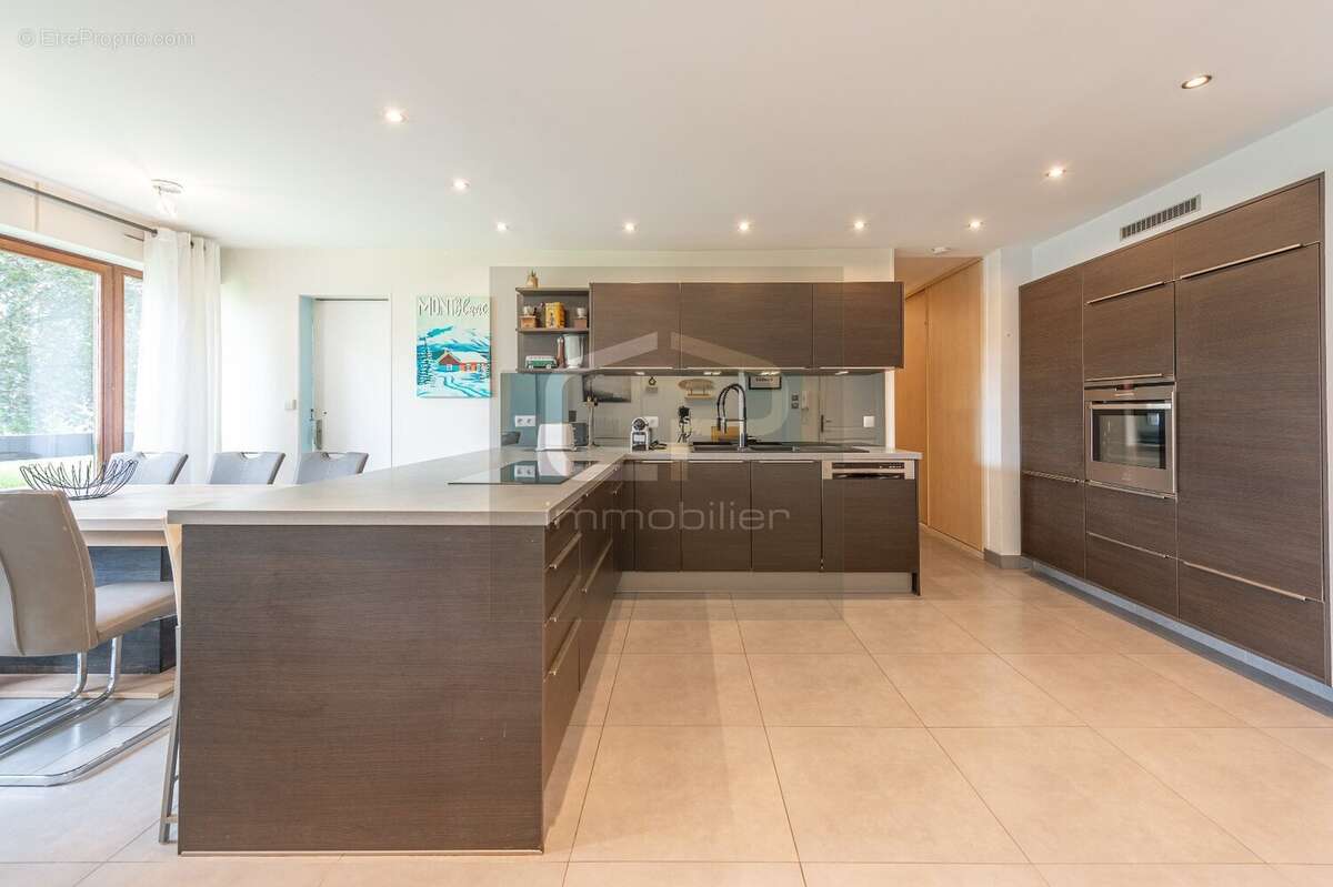 Appartement à MEYTHET