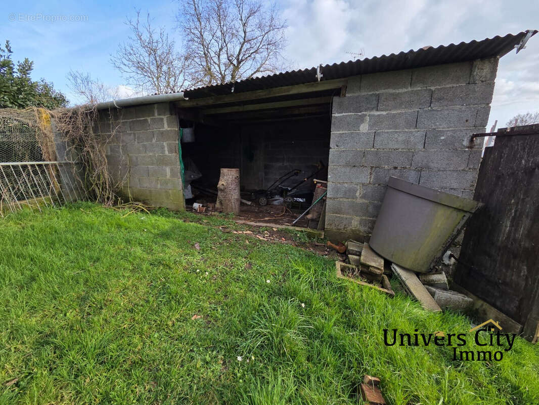 Maison à SAINT-ETIENNE-DU-BOIS