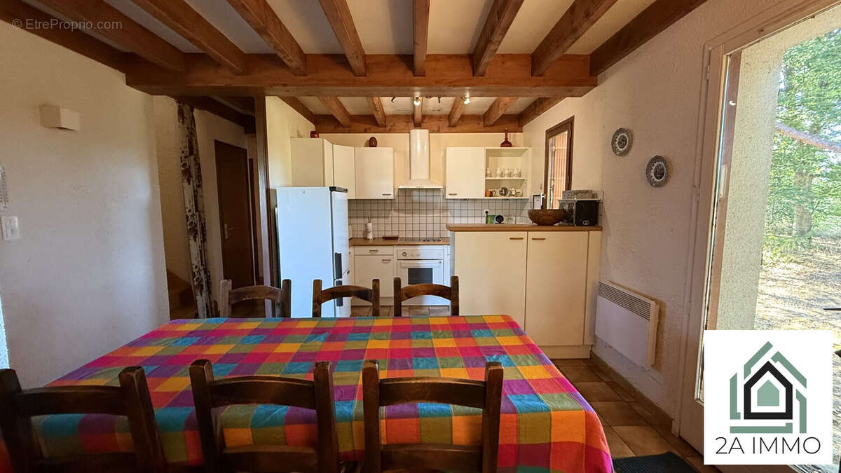 Maison à CONDAT-EN-COMBRAILLE