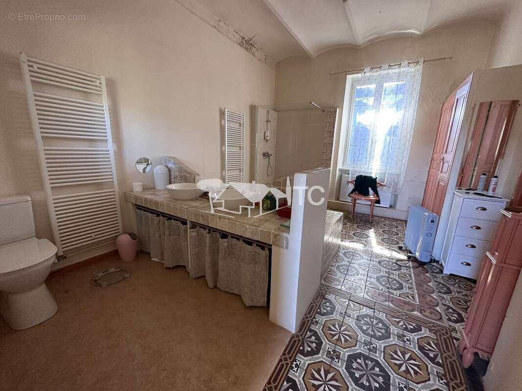 Maison à SAINT-PAUL-LE-JEUNE