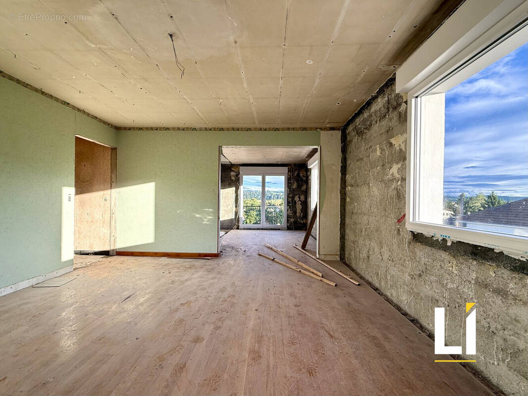 Appartement à LE RUSSEY