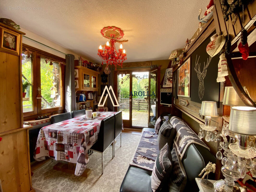 Appartement à DEMI-QUARTIER