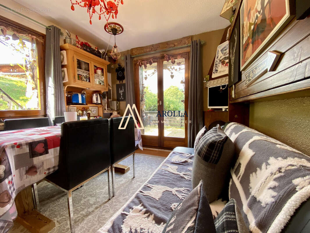 Appartement à DEMI-QUARTIER