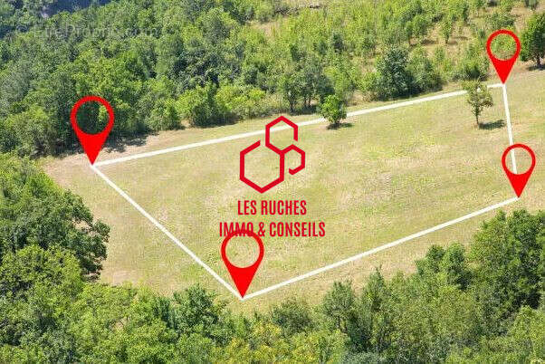 Terrain à FONTENAY-TRESIGNY