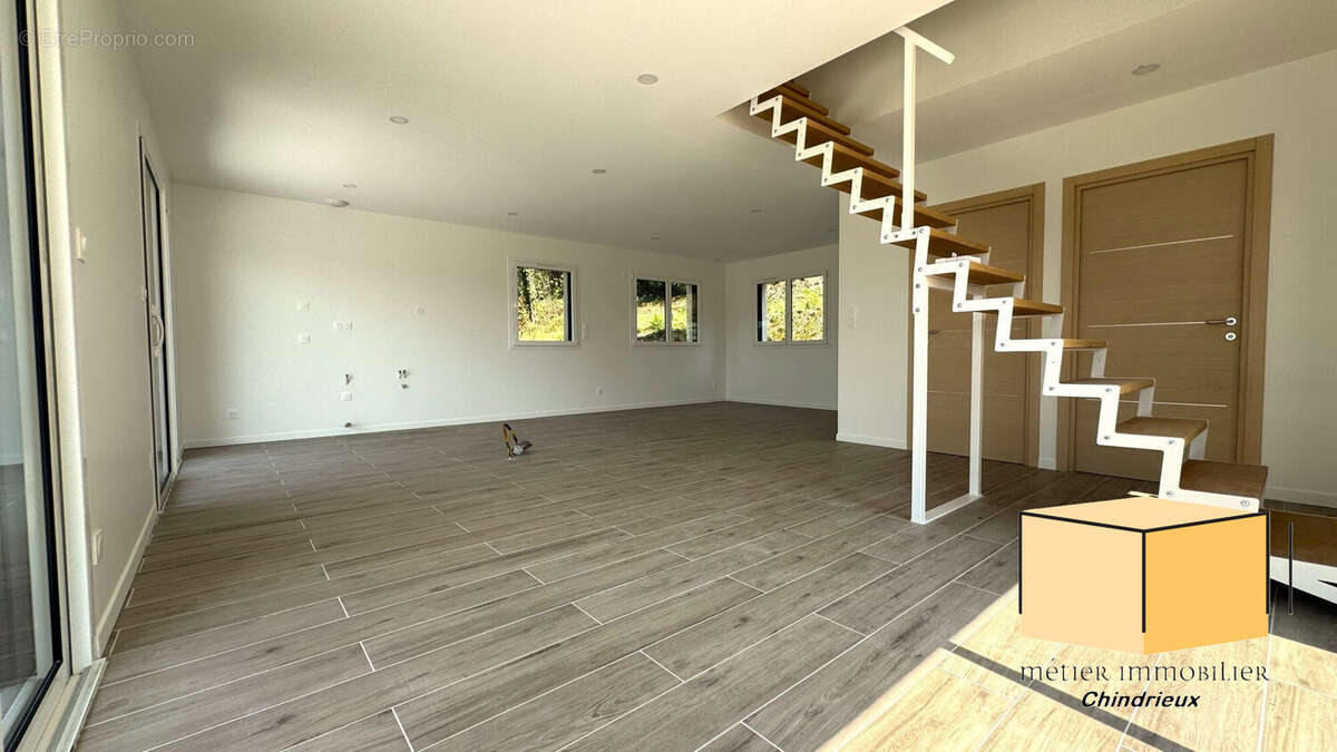 Maison à CHINDRIEUX