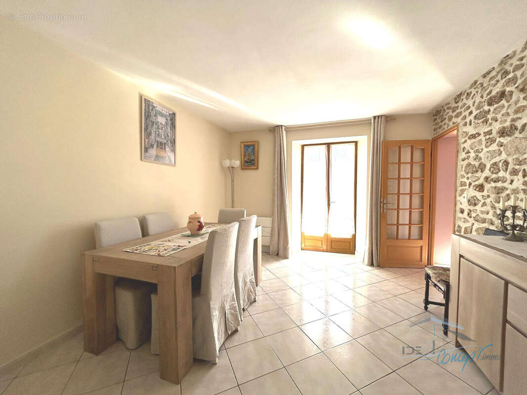 Maison à BOURAY-SUR-JUINE