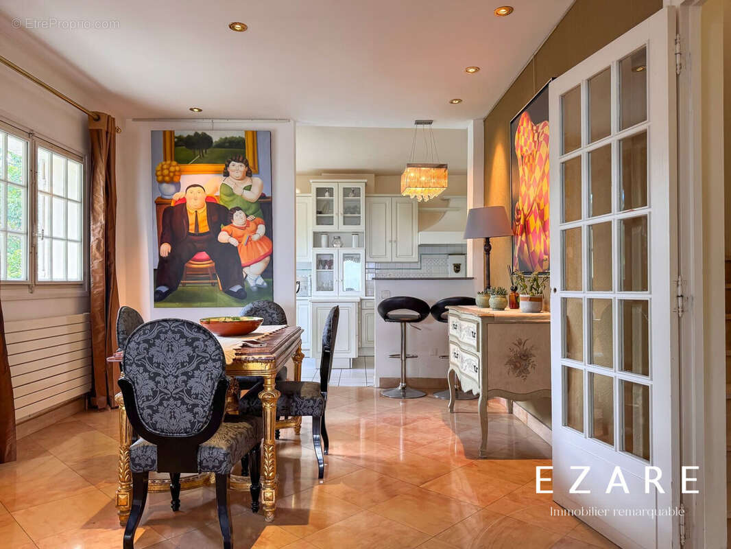 Maison à CORCELLES-LES-MONTS