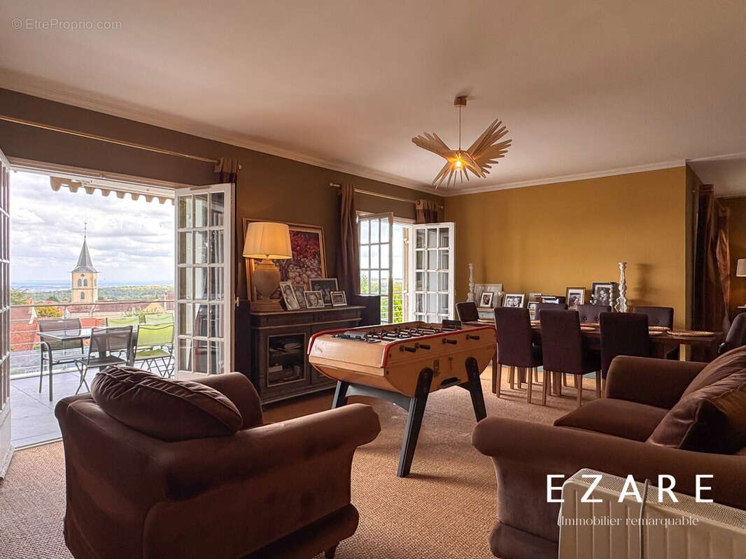 Maison à CORCELLES-LES-MONTS