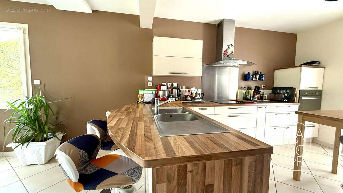 Maison à NEUILLY-LES-DIJON