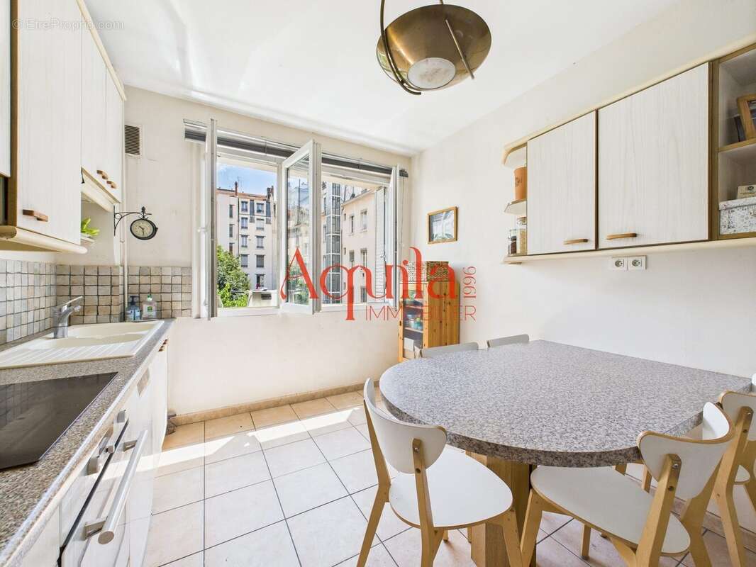 Cuisine - Appartement à LYON-6E