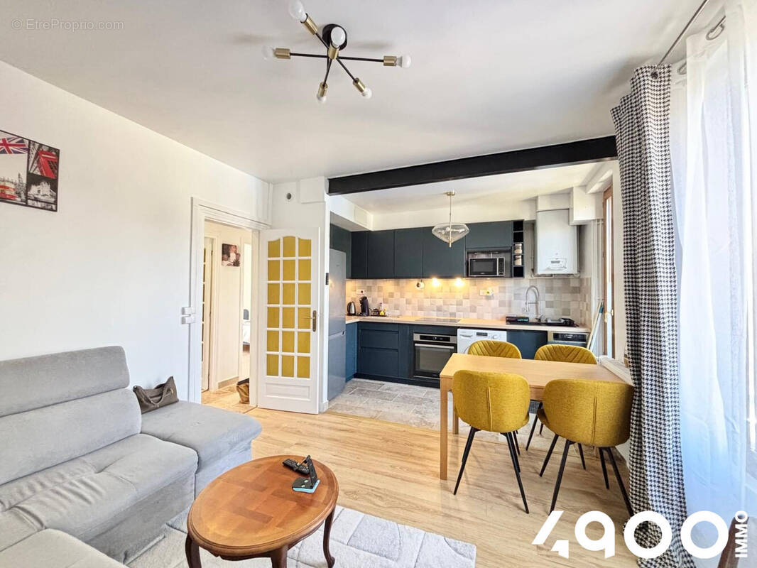 Appartement à CORBEIL-ESSONNES