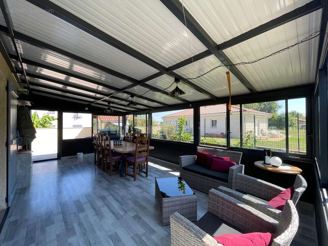 Maison à SAINT-NIZIER-LE-DESERT