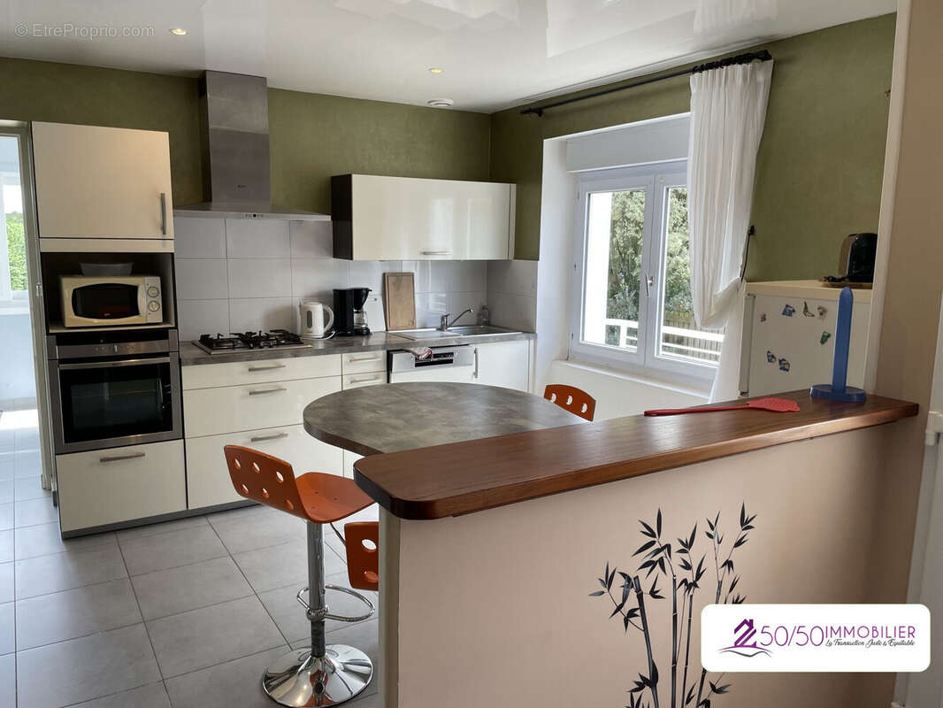 Maison à PLOUNEVEZ-LOCHRIST