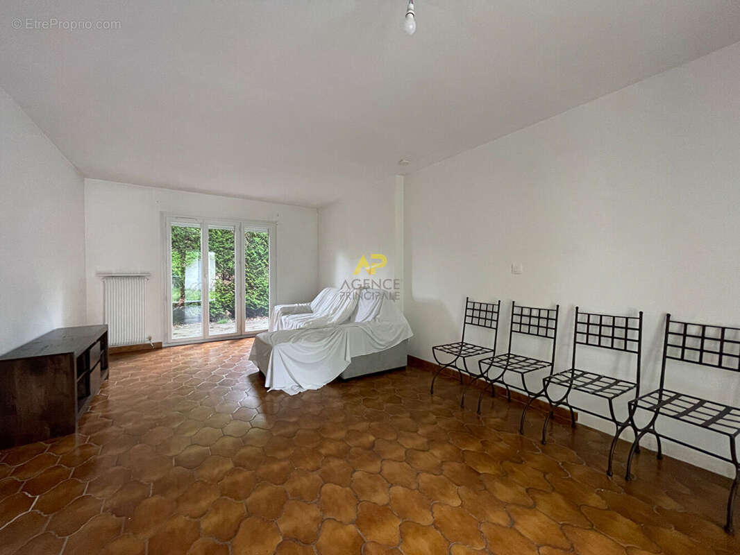 Maison à LA FRETTE-SUR-SEINE