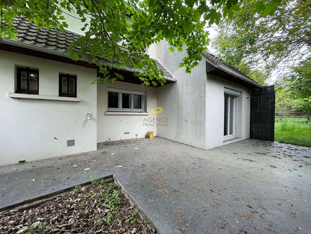 Maison à LA FRETTE-SUR-SEINE