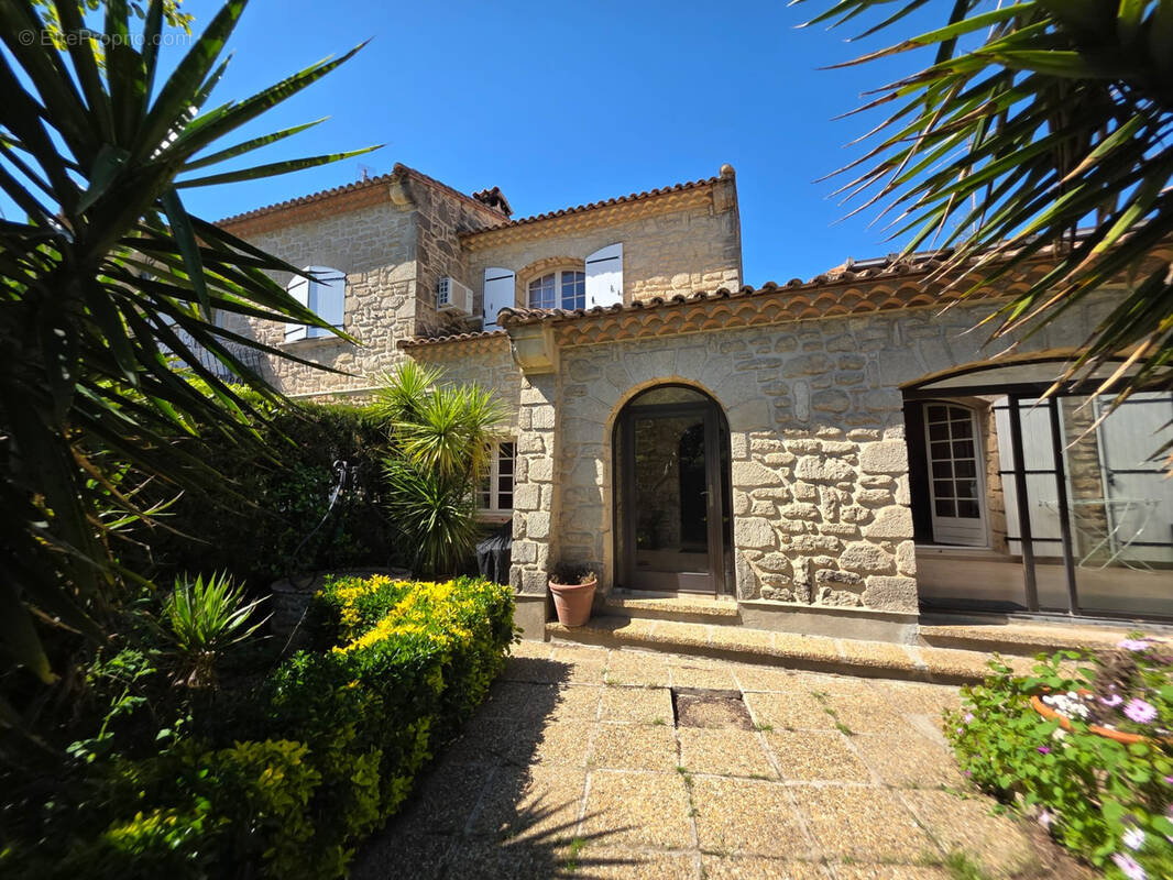 Maison à CASTELNAU-LE-LEZ