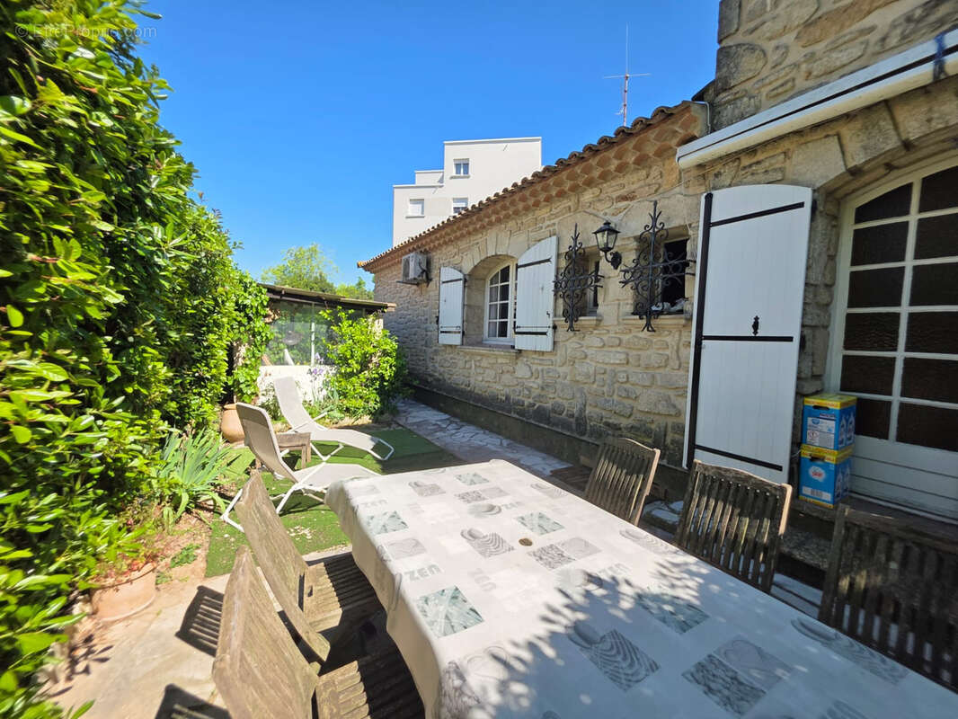 Maison à CASTELNAU-LE-LEZ