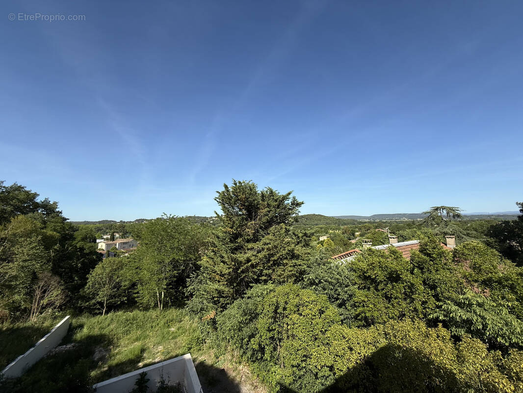 Maison à VILLEVIEILLE