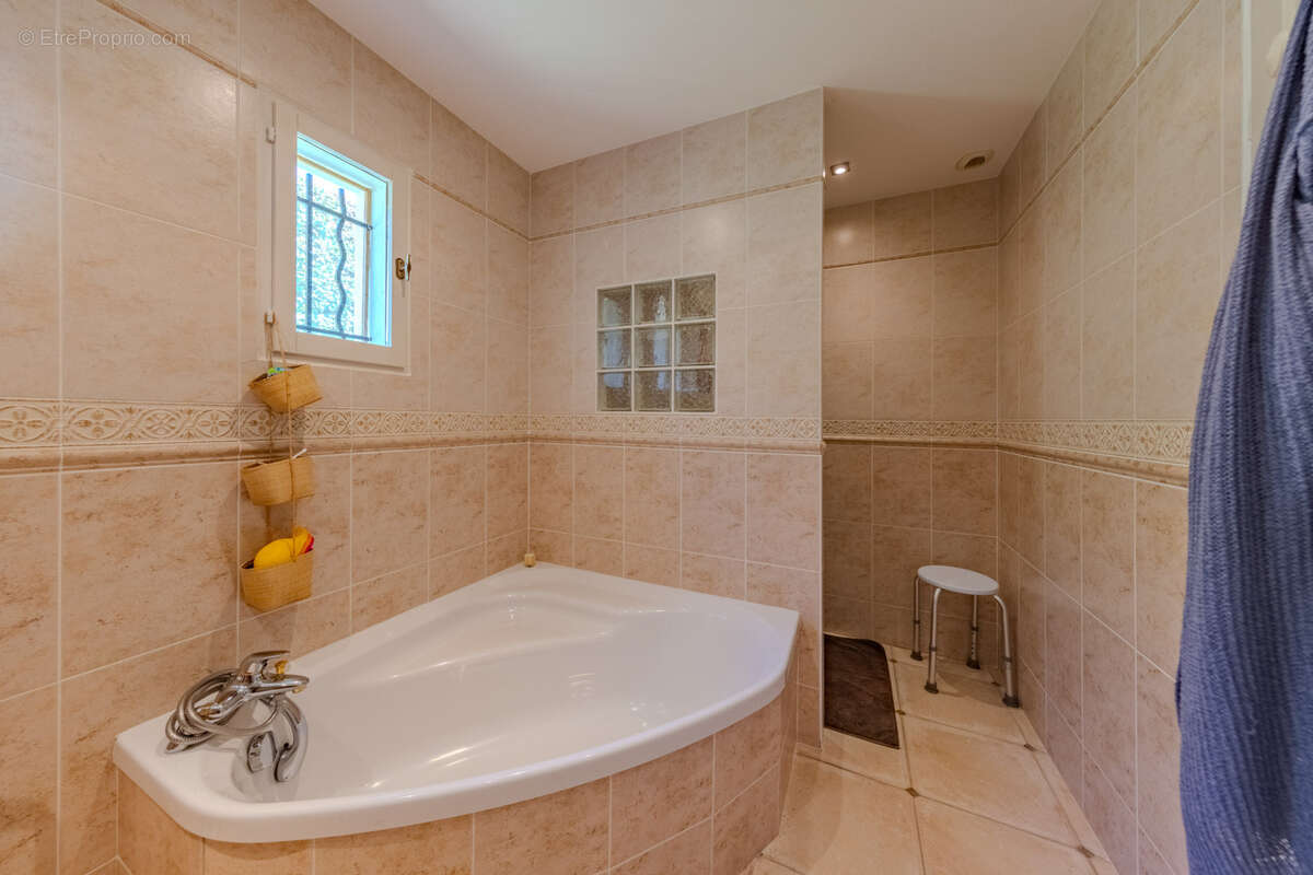 Maison à SATURARGUES