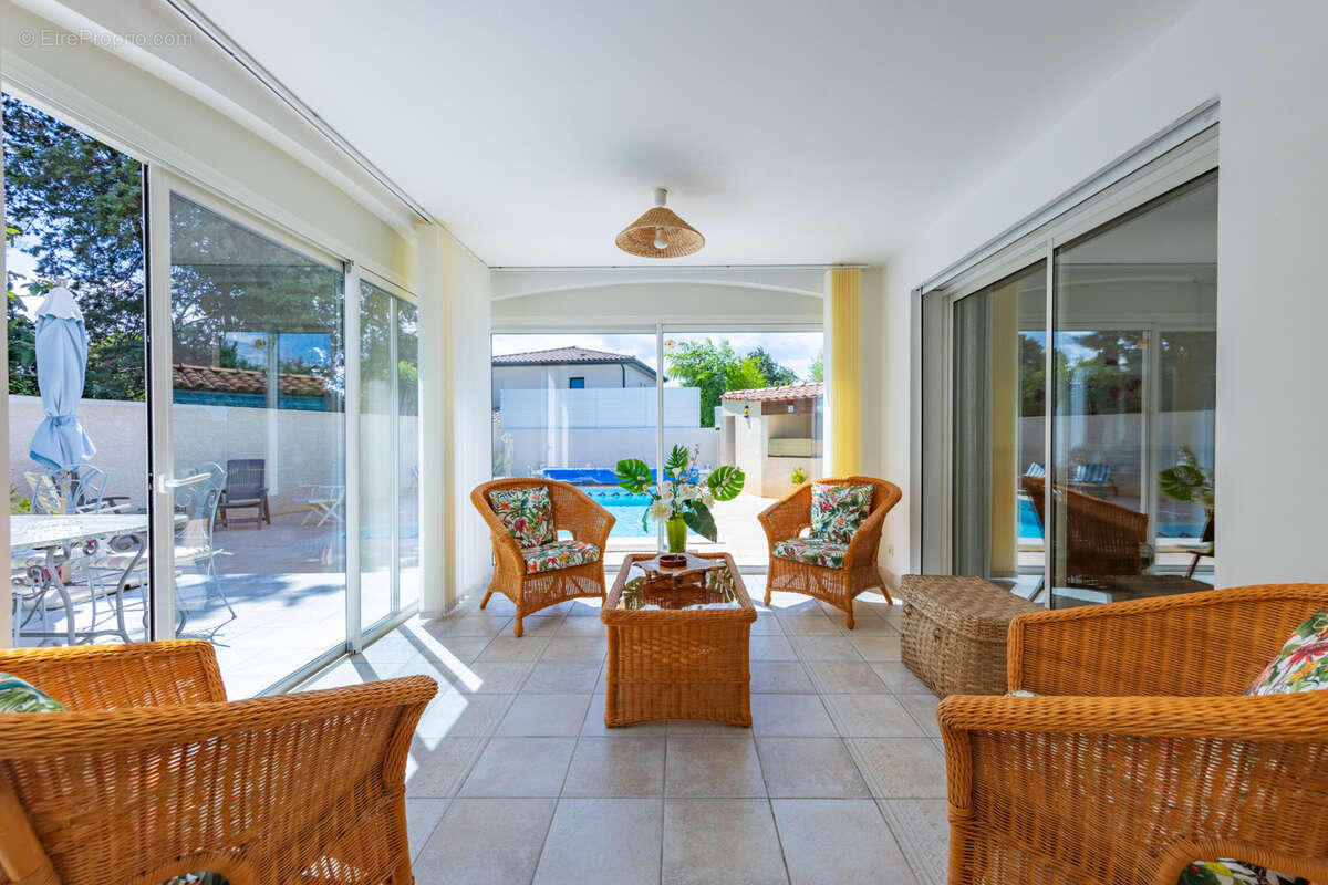 Maison à SATURARGUES