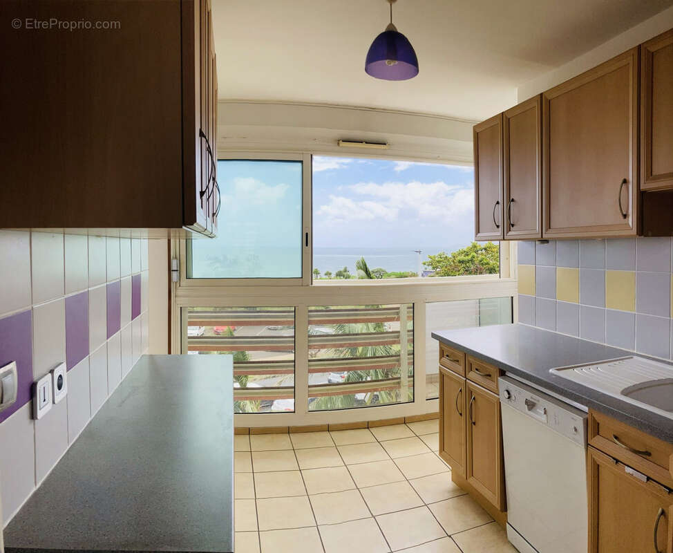 Appartement à SAINT-DENIS