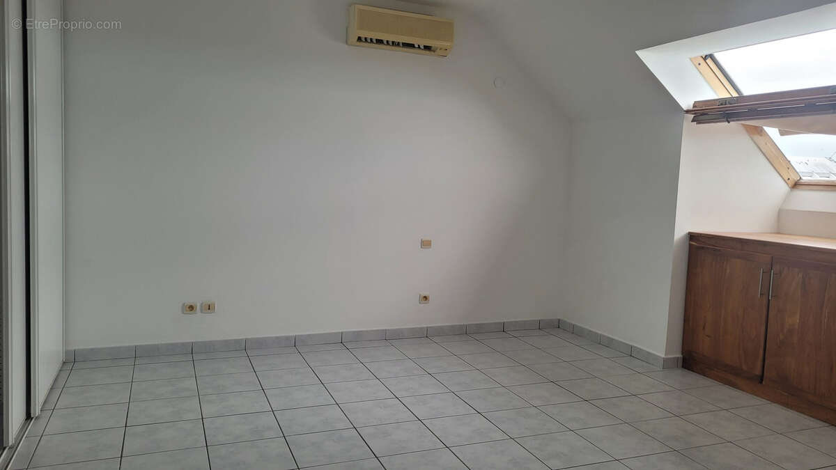 Appartement à SAINTE-SUZANNE