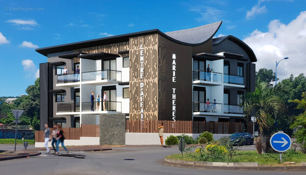 Commerce à SAINTE-MARIE