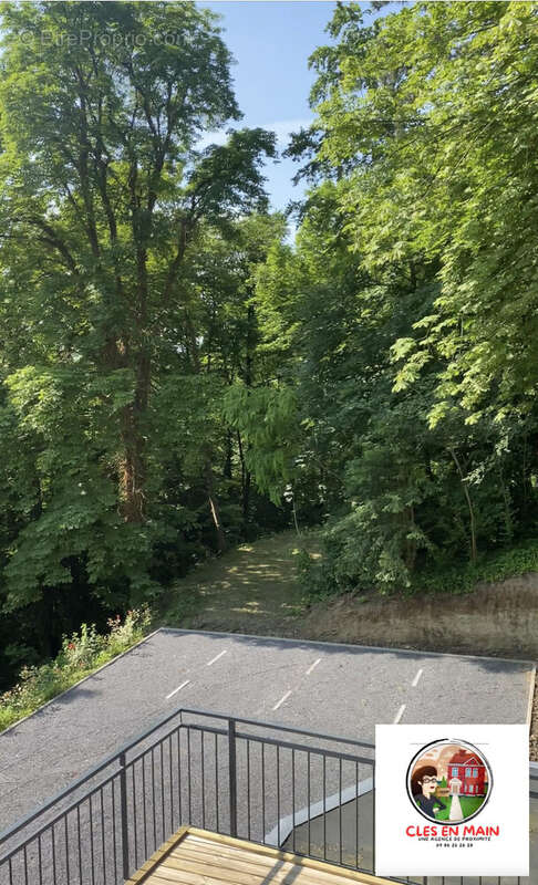 Appartement à PRESLES