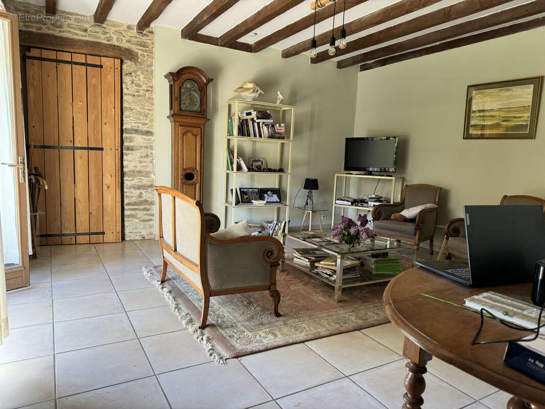 Maison à BOUSSAC-BOURG