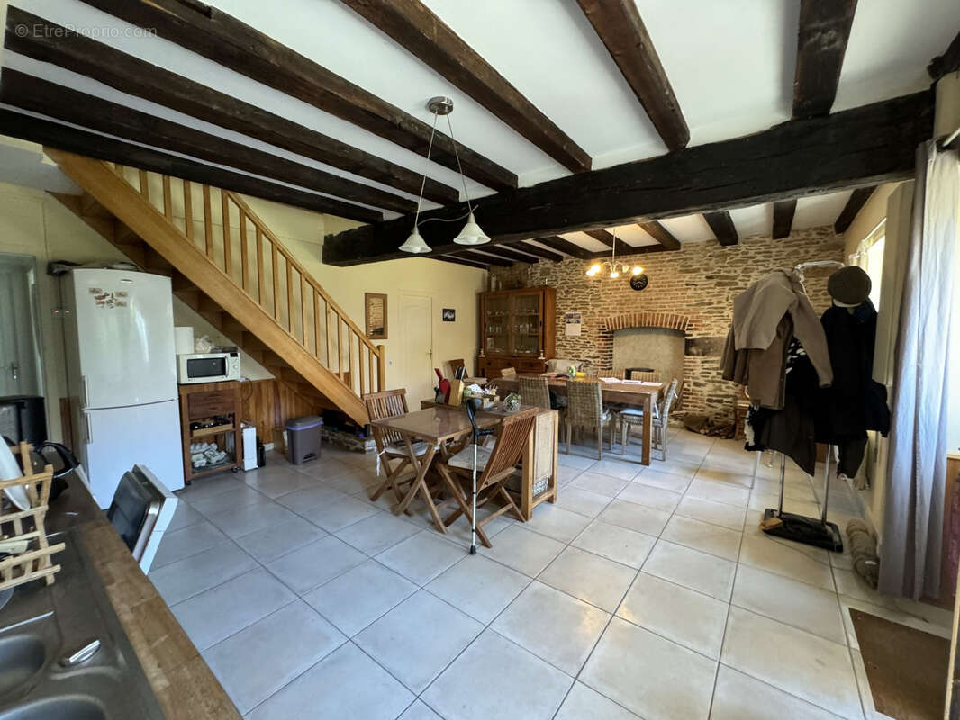 Maison à BOUSSAC-BOURG