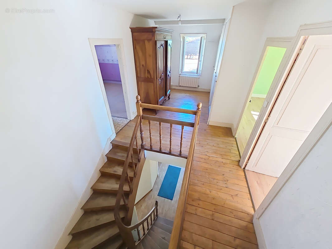 Maison à VAILLY-SUR-SAULDRE