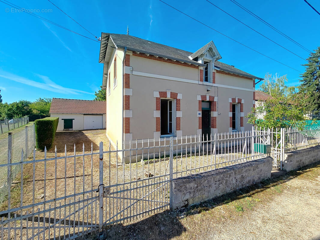 Maison à VAILLY-SUR-SAULDRE