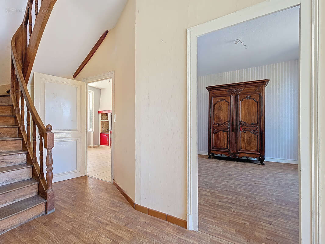 Maison à VAILLY-SUR-SAULDRE