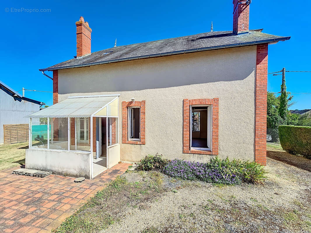 Maison à VAILLY-SUR-SAULDRE