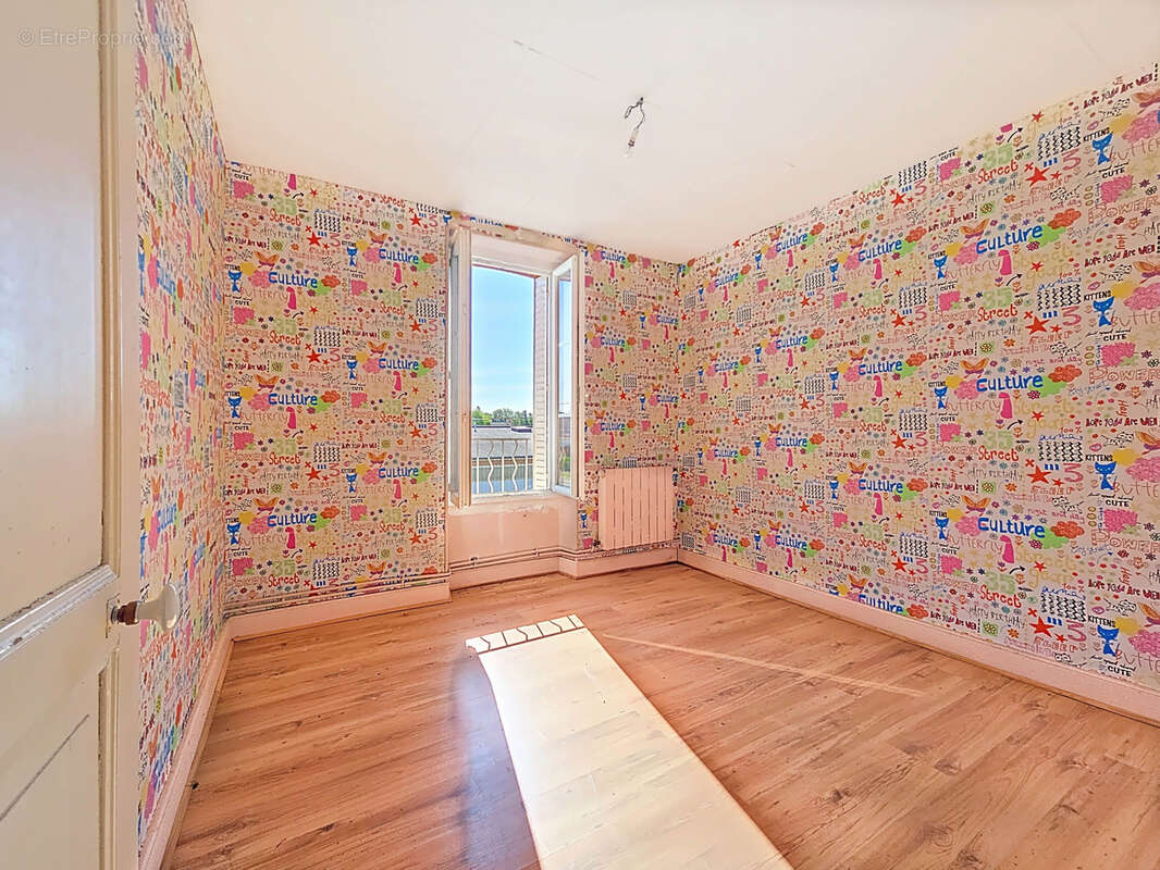 Maison à VAILLY-SUR-SAULDRE