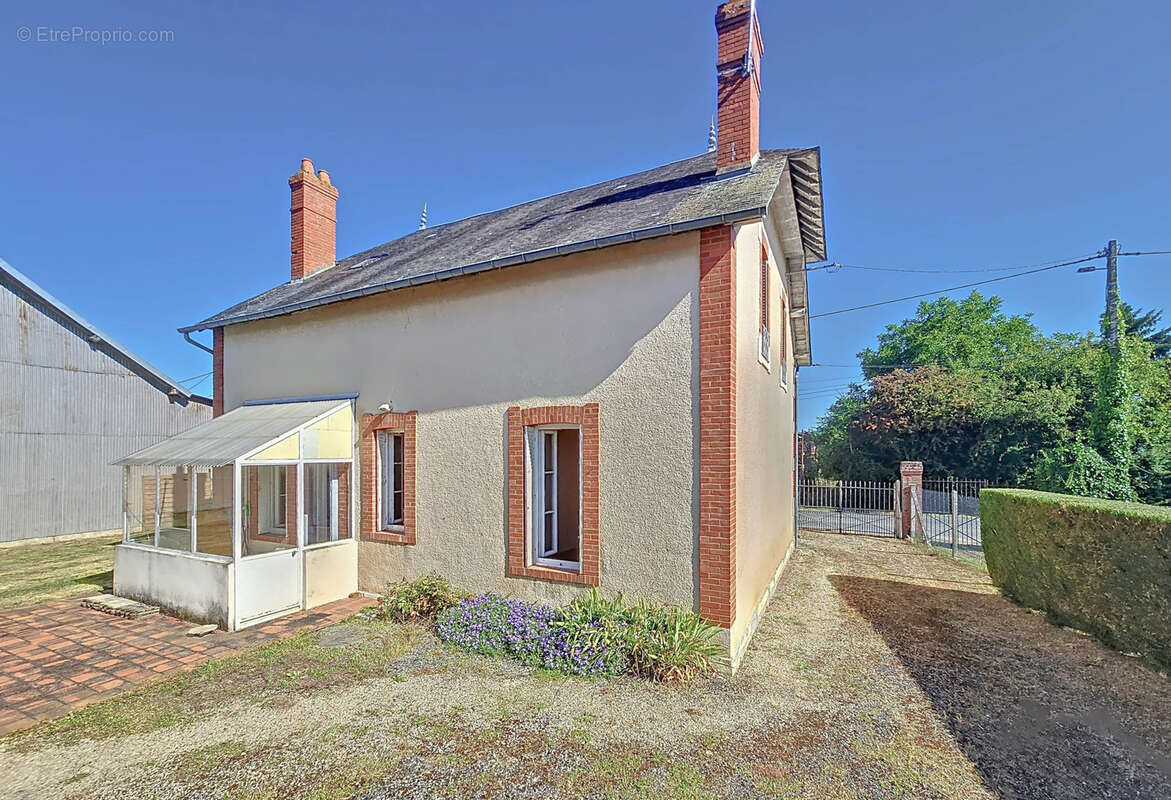 Maison à VAILLY-SUR-SAULDRE