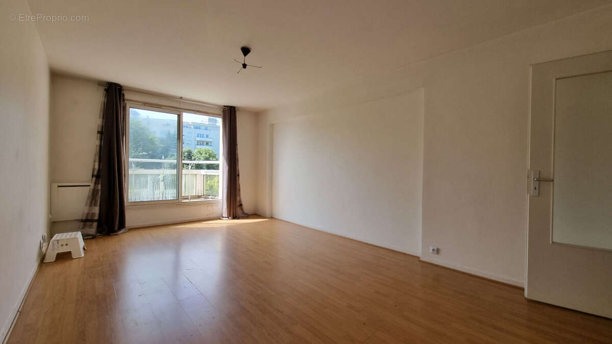 Appartement à ROSNY-SOUS-BOIS
