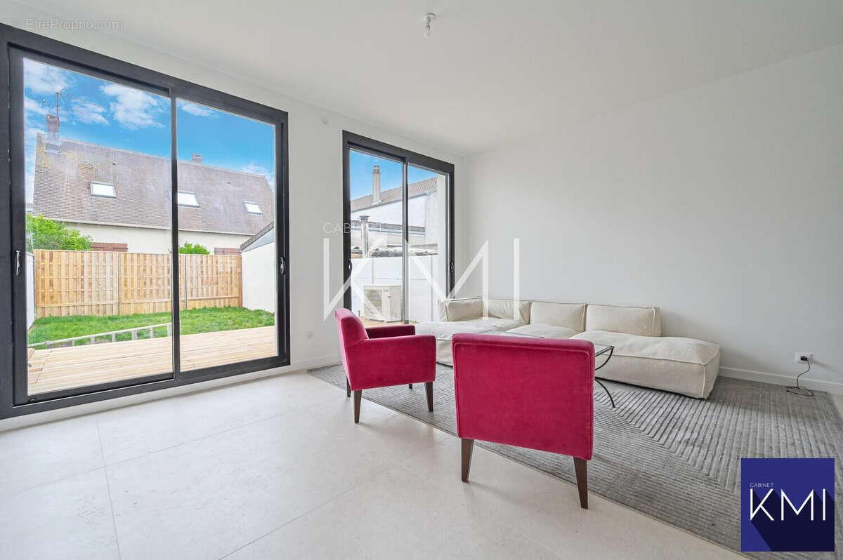 Maison à FONTENAY-SOUS-BOIS