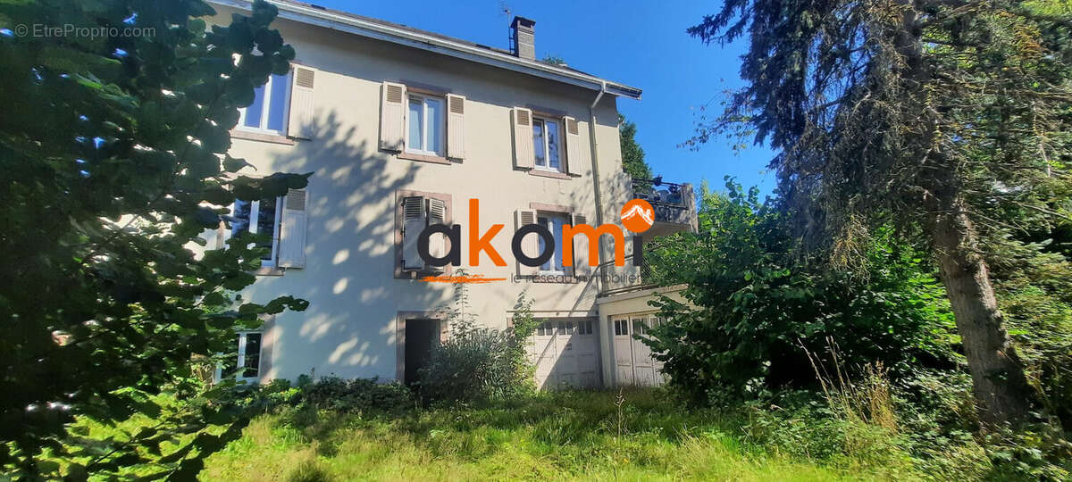 Appartement à ETIVAL-CLAIREFONTAINE