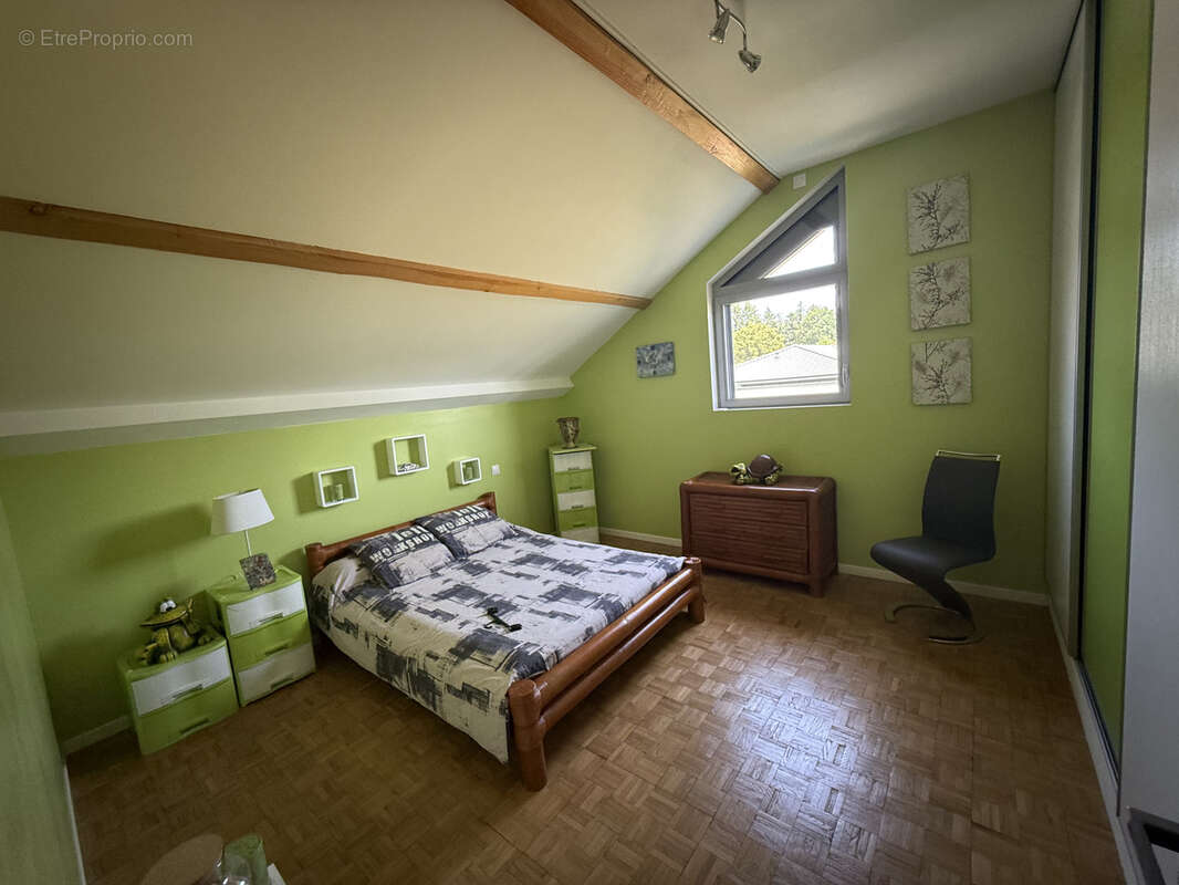 Maison à SAINT-PIERRE-EYNAC