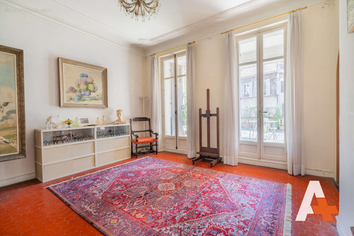 Appartement à MARSEILLE-8E