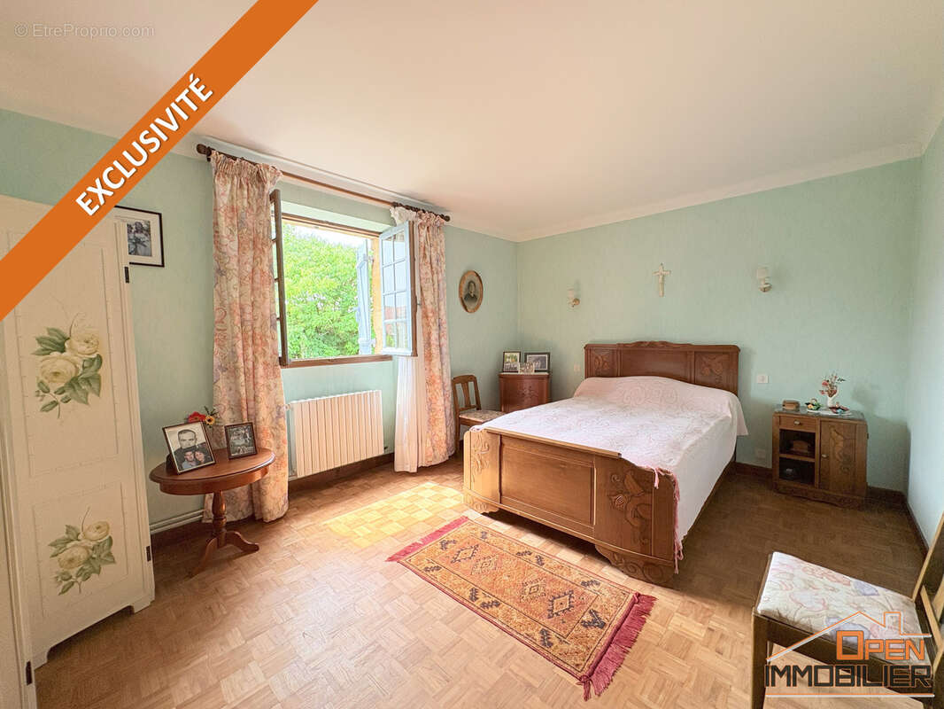 Maison à SAINT-JULIEN-DE-LAMPON