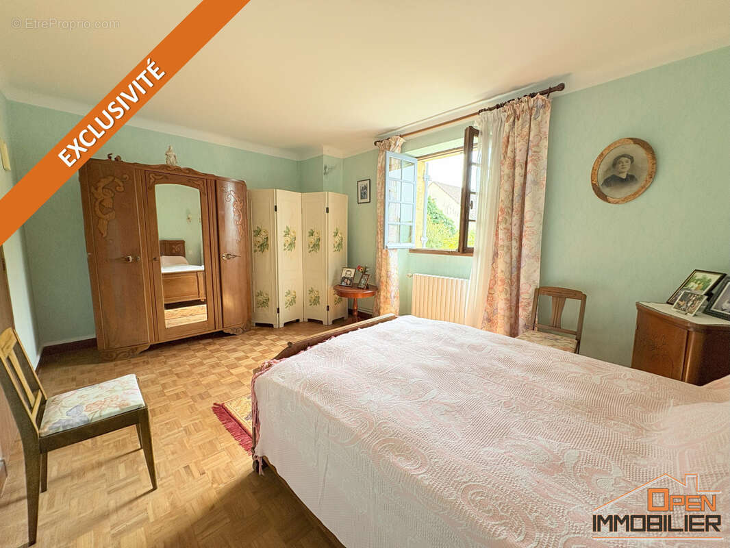 Maison à SAINT-JULIEN-DE-LAMPON