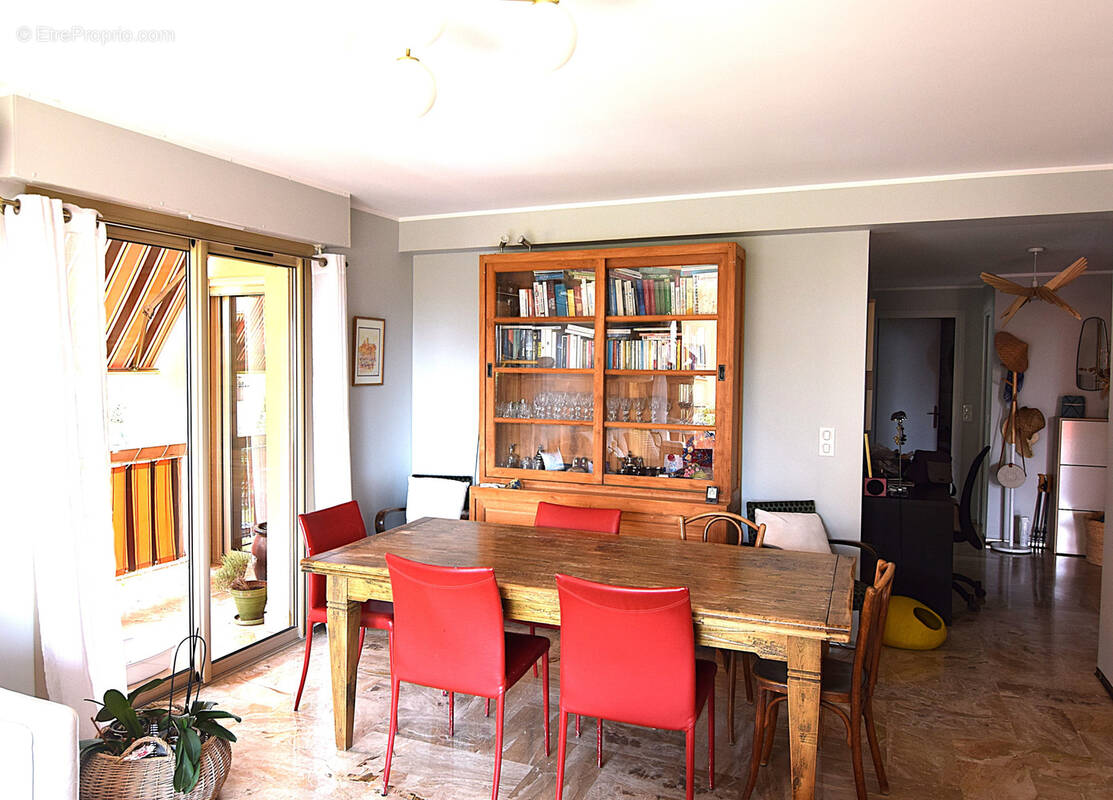 Appartement à MANDELIEU-LA-NAPOULE