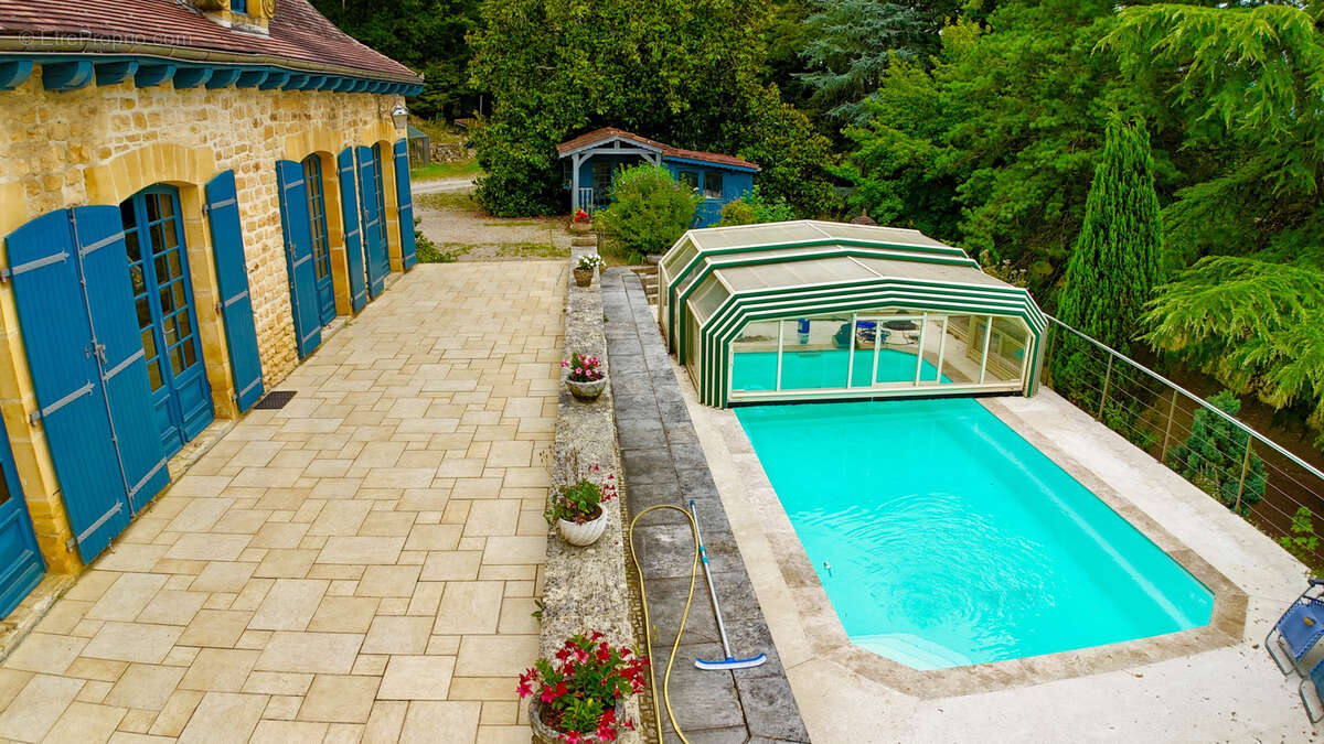 Maison à LA ROQUE-GAGEAC