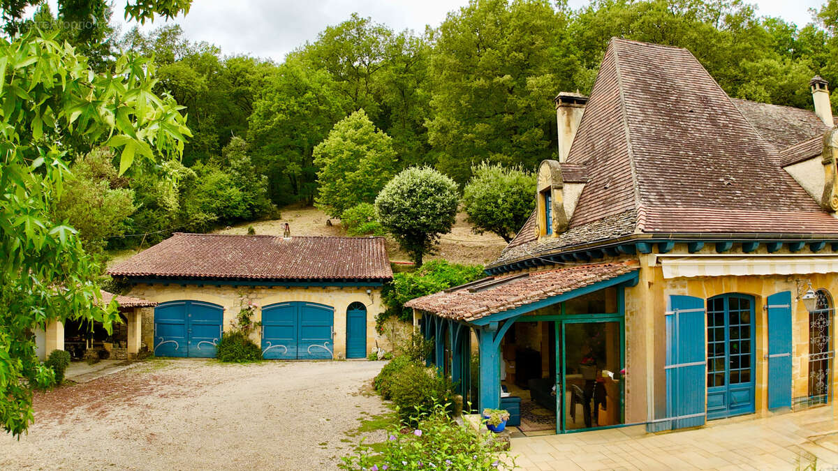 Maison à LA ROQUE-GAGEAC