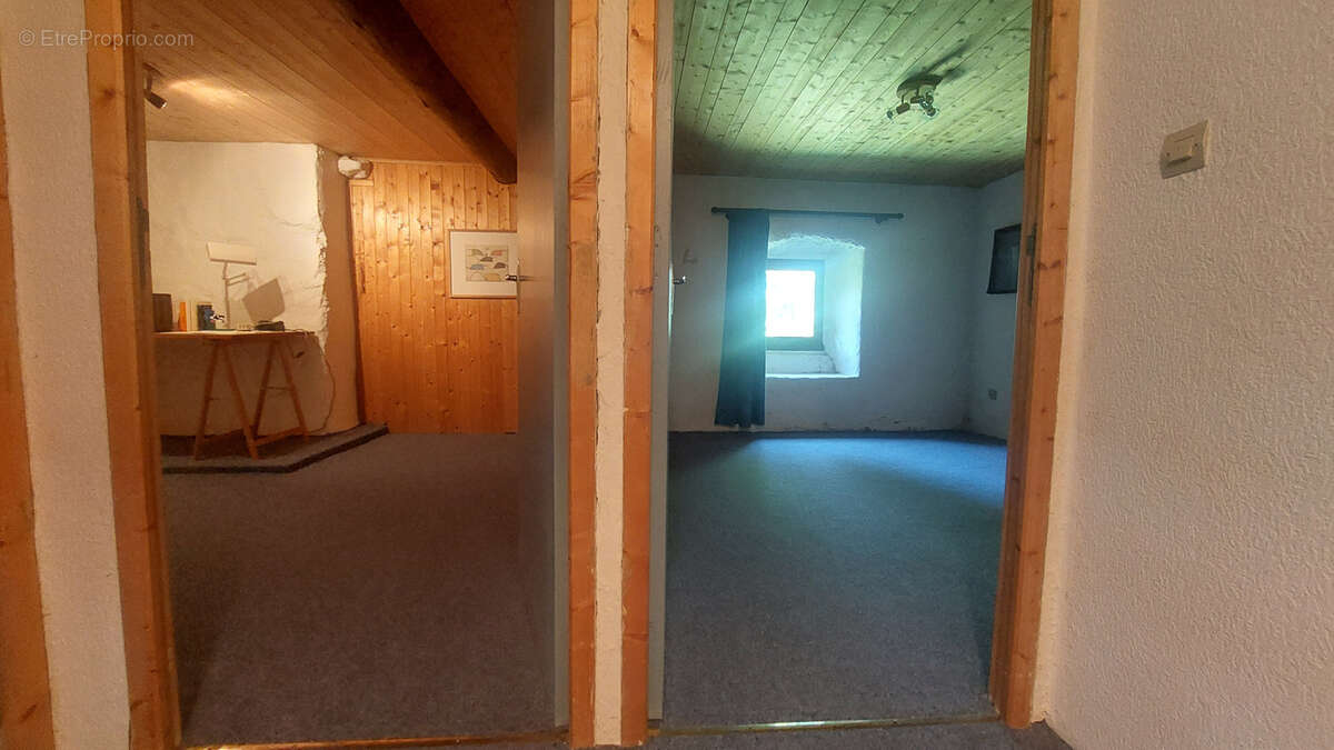 Maison à SAINT-AGREVE